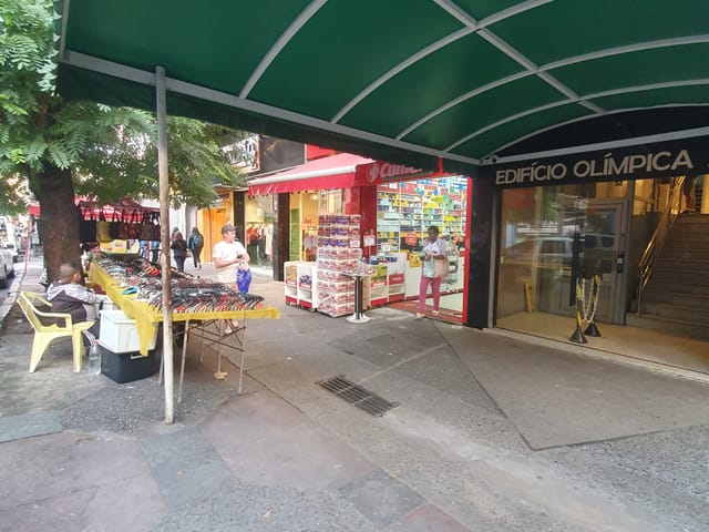 Sala à venda, no bairro Campo Grande em Rio de Janeiro