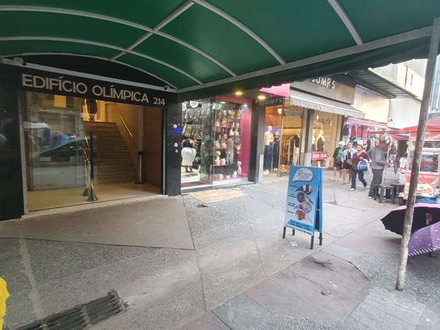 Sala à venda, no bairro Campo Grande em Rio de Janeiro