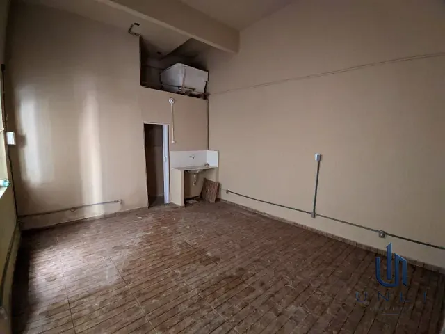 Sala à venda, no bairro Aterrado em Volta Redonda