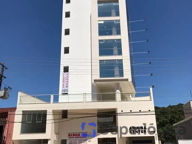 Sala para alugar, no bairro Ariribá em Balneário Camboriú