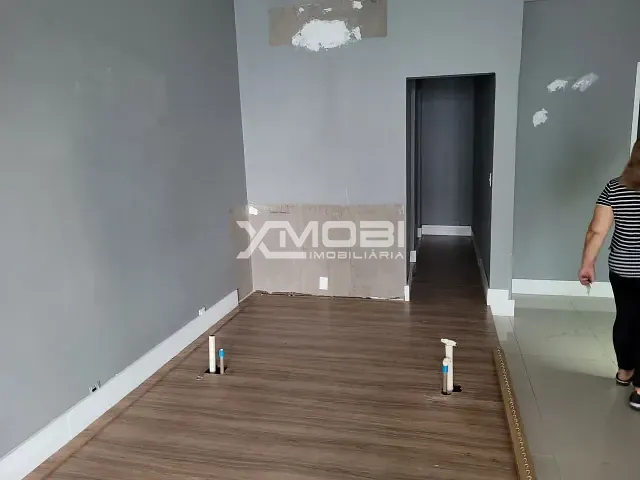 Sala com 98m², para alugar, no bairro Vila das Hortências em Jundiaí