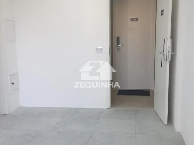 Sala com 36m², à venda, no bairro Vila Yara em Osasco