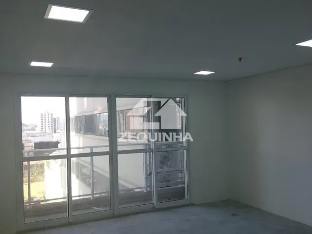 Sala com 36m², à venda, no bairro Vila Yara em Osasco