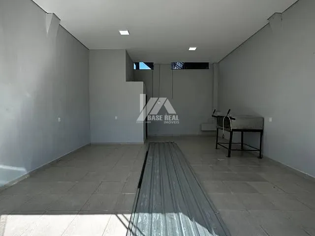 Sala para alugar, no bairro Industrial em Guarapuava