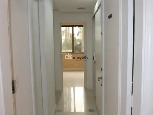 Sala à venda ou para alugar, no bairro Bela Vista em São Paulo