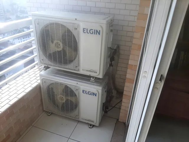 Sala à venda, no bairro Vila Mathias em Santos