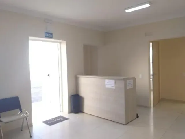 Sala com 11m², para alugar, no bairro Vila Pantaleão em Caçapava