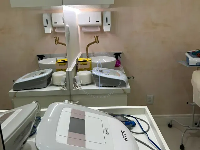Sala para alugar, no bairro Barra da Tijuca em Rio de Janeiro