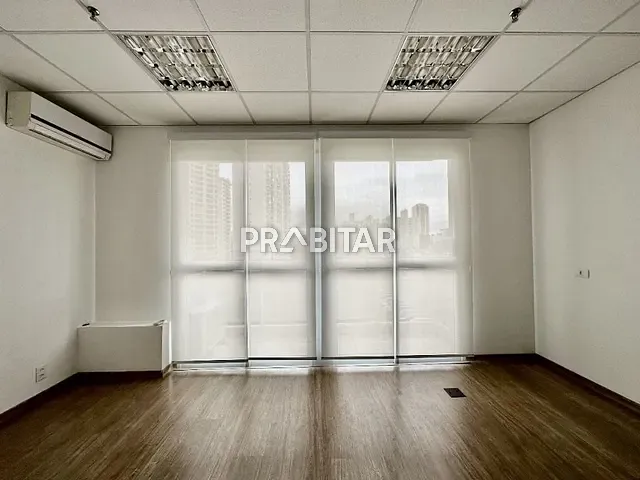 Sala à venda, no bairro Vila Leopoldina em São Paulo