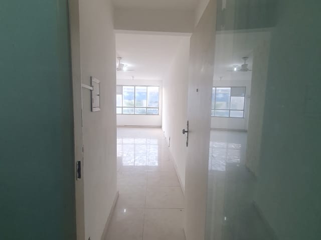 Sala à venda, no bairro Campo Grande em Rio de Janeiro