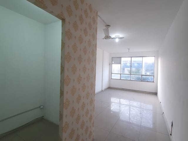 Sala à venda, no bairro Campo Grande em Rio de Janeiro