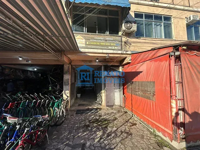 Sala à venda, no bairro Centro em Maricá