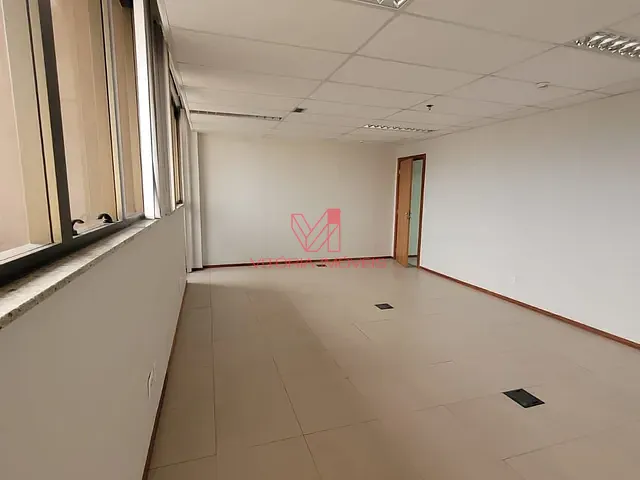 Sala com 188m², para alugar, no bairro Enseada do Suá em Vitória
