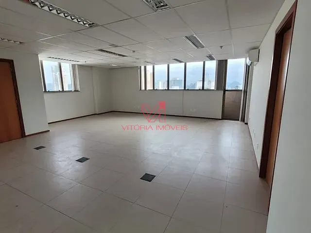Sala com 188m², para alugar, no bairro Enseada do Suá em Vitória