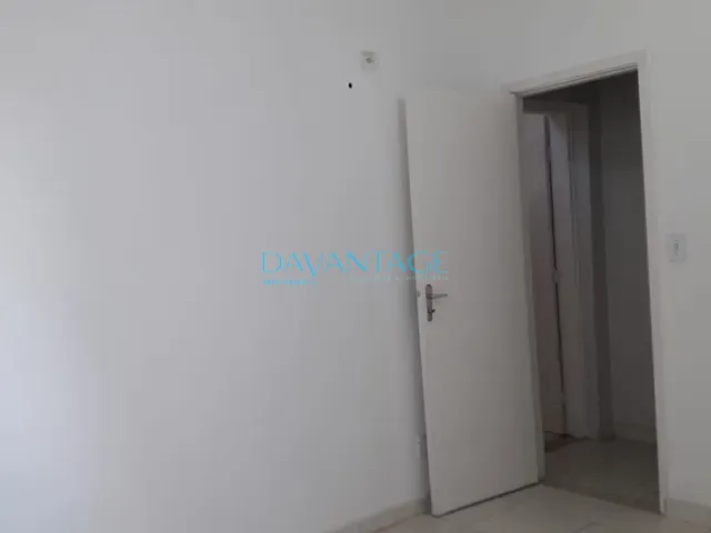 Sala com 17m², para alugar, no bairro Vila Romana em São Paulo