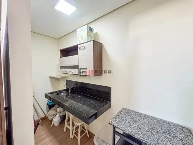 Sala com 66m², à venda, no bairro Centro em Londrina