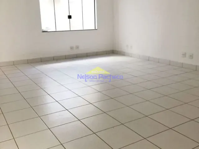 Sala com 345m², para alugar, no bairro Centro em Capivari