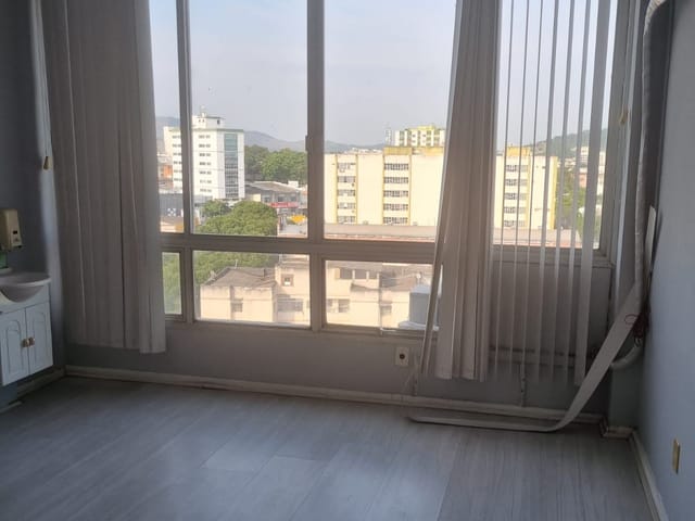 Sala para alugar, no bairro Campo Grande em Rio de Janeiro