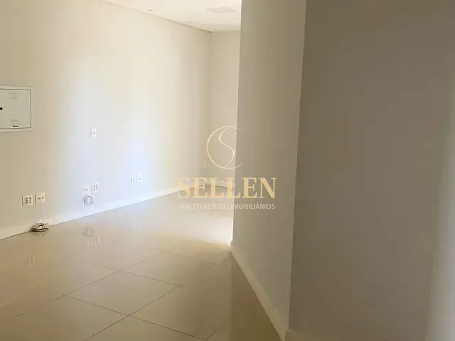 Sala com 106m², para alugar, no bairro Pioneiros em Balneário Camboriú