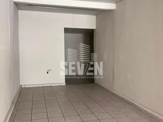 Ponto com 264m², para alugar, no bairro Centro em Bauru