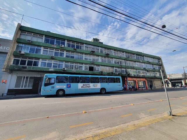 Sala com 33m², para alugar, no bairro Centro em Pelotas
