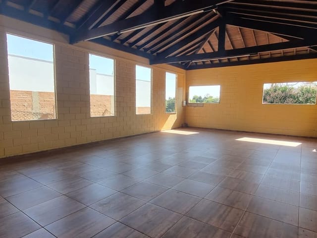 Sala para alugar, no bairro Jardim Recanto do Bosque em São João da Boa Vista