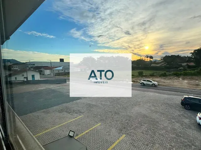 Sala para alugar, no bairro XV de Novembro em Tijucas