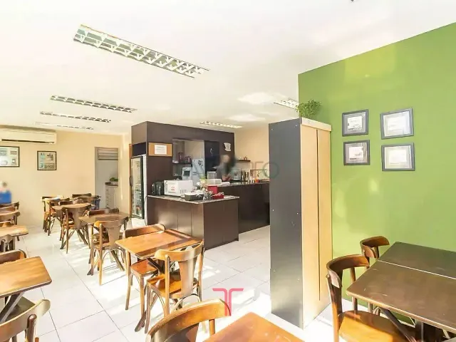 Sala com 72m², para alugar, no bairro Mossunguê em Curitiba