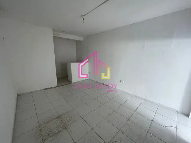 Sala com 46m², para alugar, no bairro Jardim Tropical em Cuiabá
