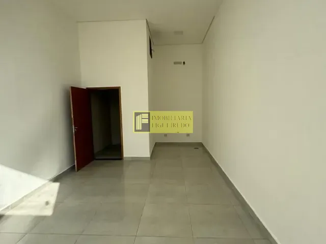 Sala com 35m², para alugar, no bairro Vila Sinibaldi em São José do Rio Preto