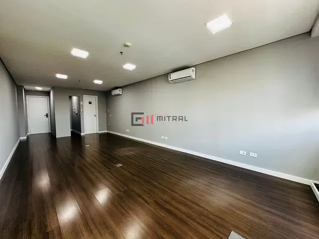 Sala à venda, no bairro Gleba Fazenda Palhano em Londrina