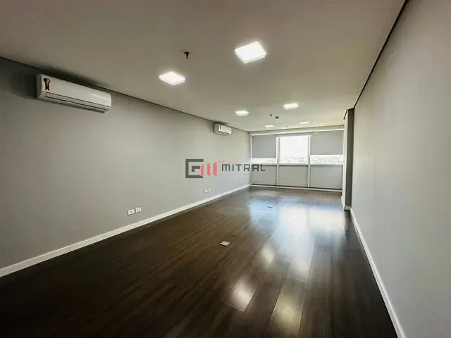 Sala à venda, no bairro Gleba Fazenda Palhano em Londrina