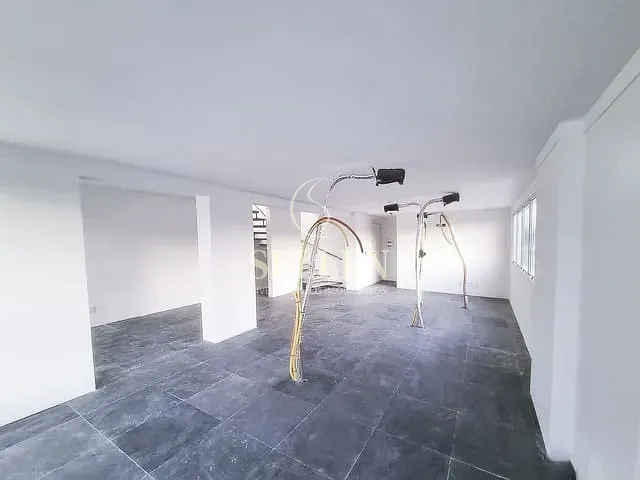 Sala para alugar, no bairro Pioneiros em Balneário Camboriú