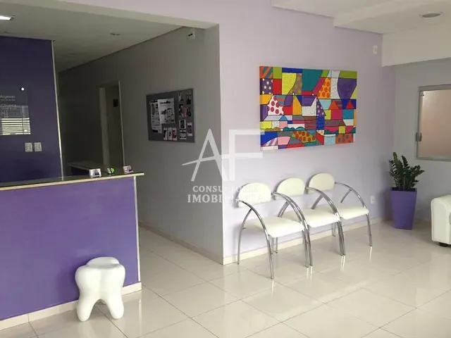 Sala com 70m², para alugar, no bairro Vila Jaboticabeira em Taubaté