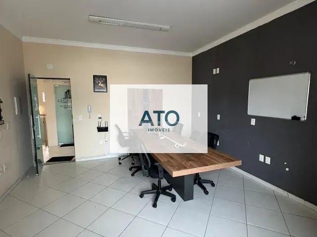 Sala para alugar, no bairro Centro em Tijucas