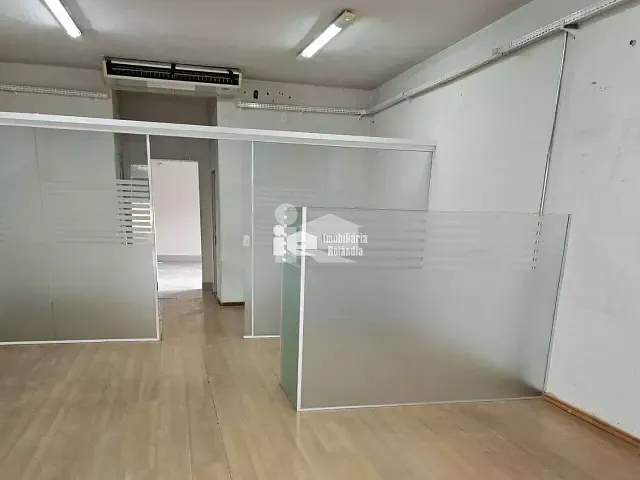 Sala para alugar, no bairro Centro em Rolândia