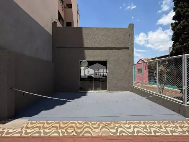 Sala para alugar, no bairro Centro em Rolândia