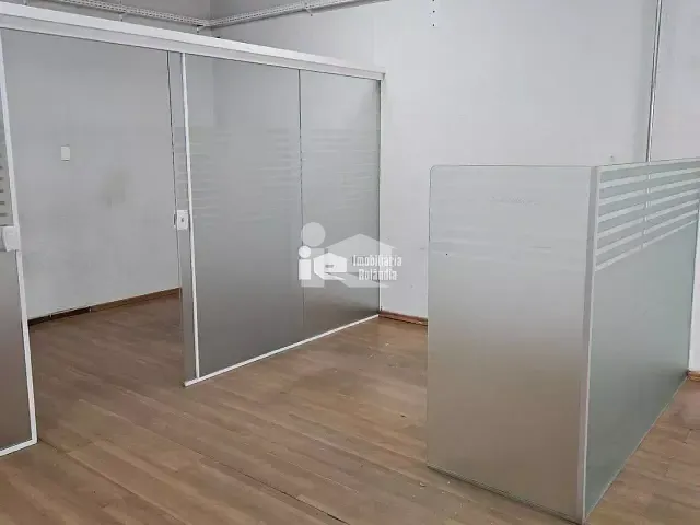 Sala para alugar, no bairro Centro em Rolândia