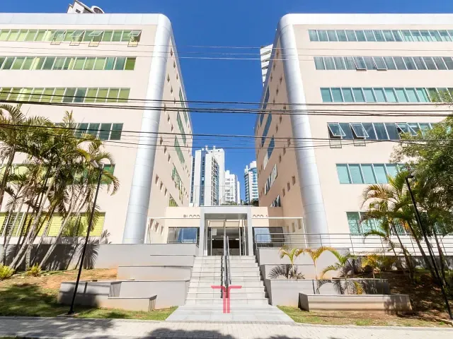 Sala com 72m², para alugar, no bairro Mossunguê em Curitiba