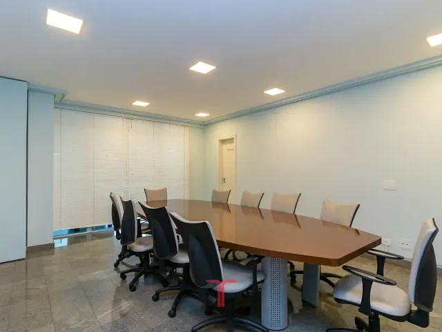 Sala com 72m², para alugar, no bairro Mossunguê em Curitiba