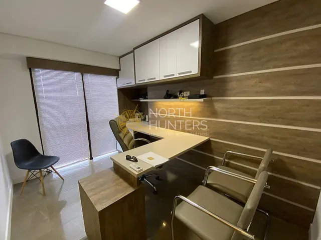 Sala com 58m², à venda, no bairro Centro em Joinville
