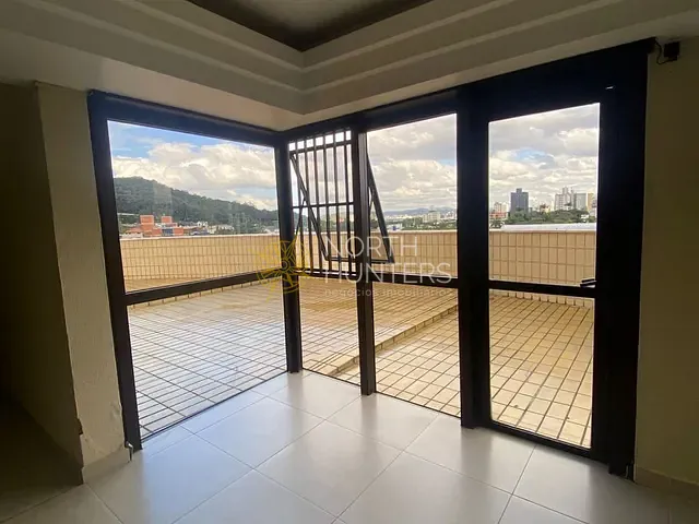 Sala com 58m², à venda, no bairro Centro em Joinville