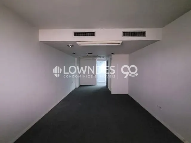 Sala à venda, no bairro Centro em Rio de Janeiro