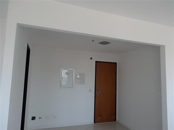 Sala com 32m², para alugar, no bairro Penha de França em São Paulo