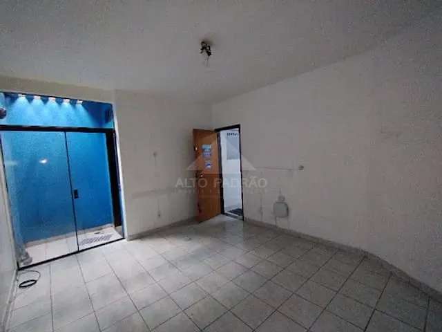 Sala com 30m², para alugar, no bairro Vila Bocaina em Mauá