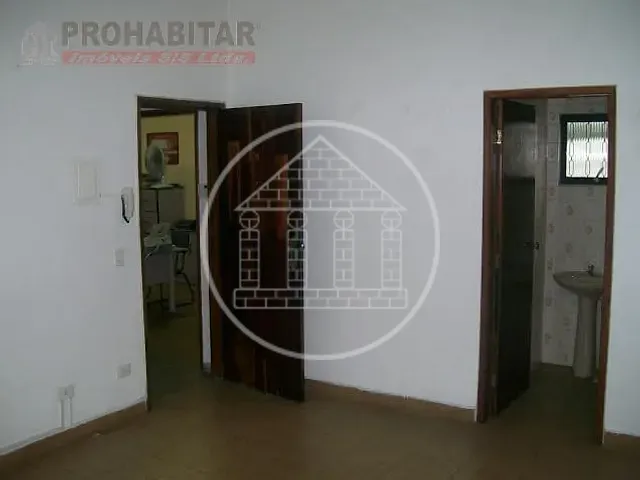Sala com 17m², para alugar, no bairro Cidade Dutra em São Paulo