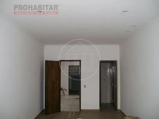 Sala com 17m², para alugar, no bairro Cidade Dutra em São Paulo