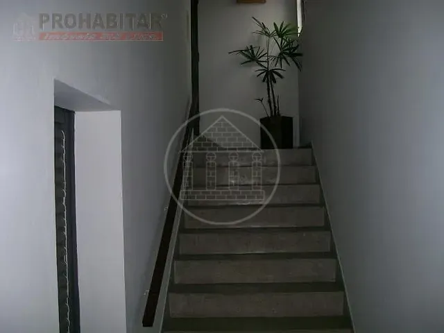 Sala com 17m², para alugar, no bairro Cidade Dutra em São Paulo