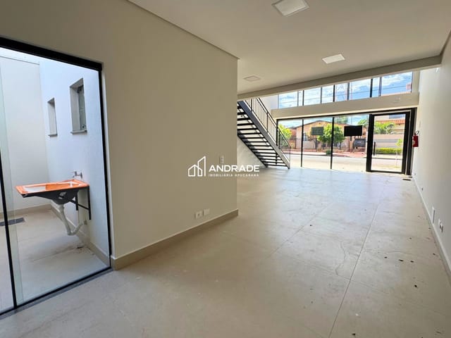 Sala à venda ou para alugar, no bairro Vila Feliz em Apucarana