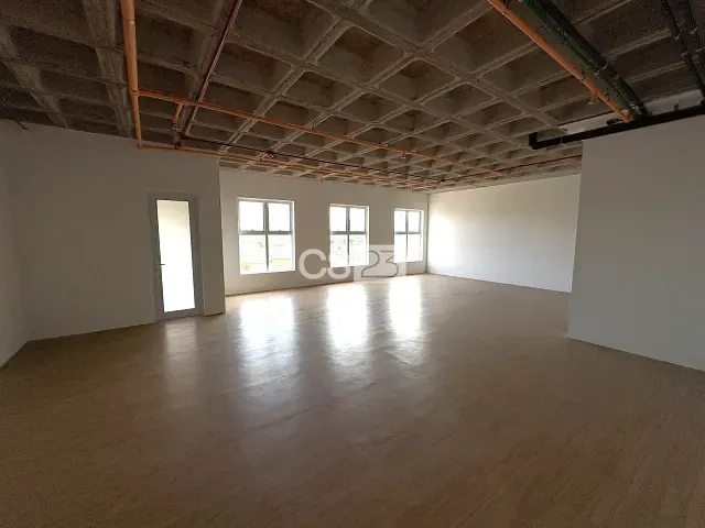 Sala para alugar, no bairro Bela Suiça em Londrina